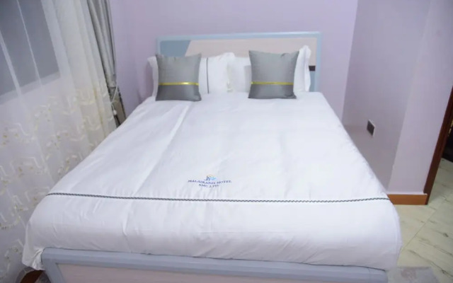 Malaikanzi Suites