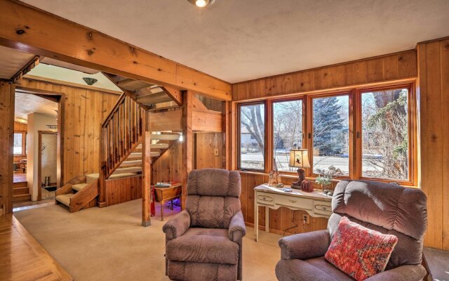 5 Mi to Dtwn Denver: Peaceful Lakewood Home!