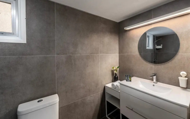 Protaras H2O Seafront Suite