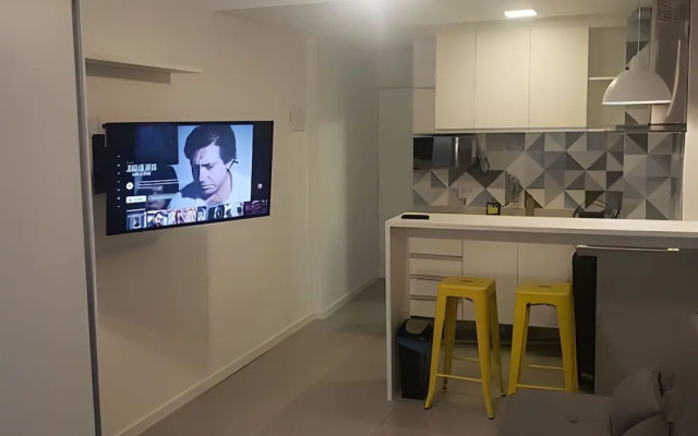 Studio Copacabana a 100 metros da Praia