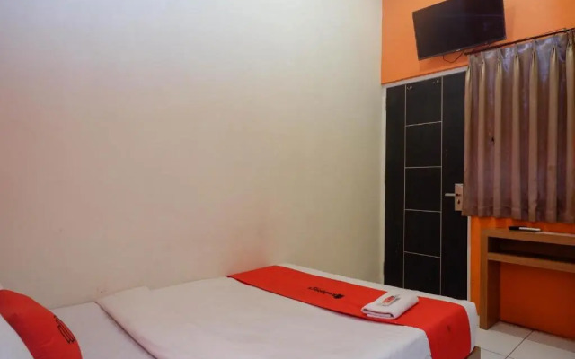 RedDoorz At Kartini Residence Semarang