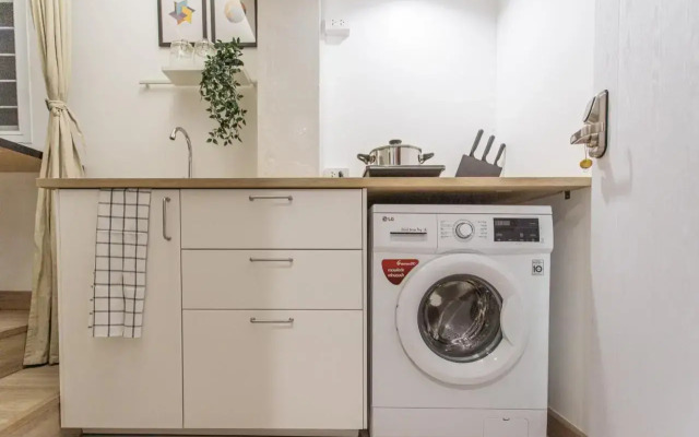 B2 Large + Comfort full kitchen near MRT Bangson