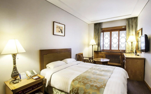 Commodore Hotel Busan