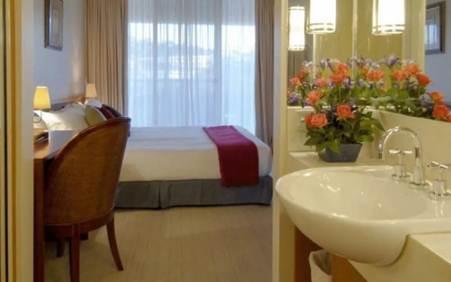 Pacific Bay Resort
