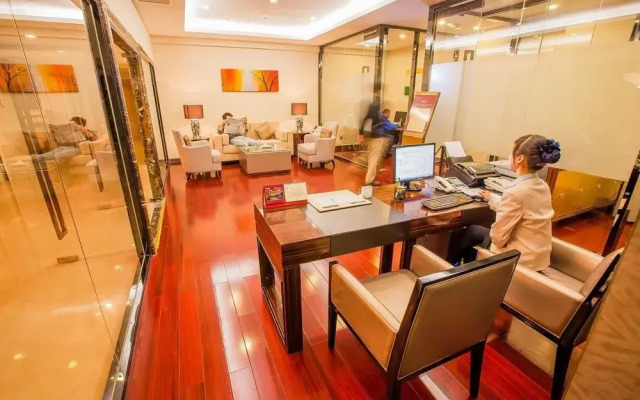 Huangjingang Holiday Hotel