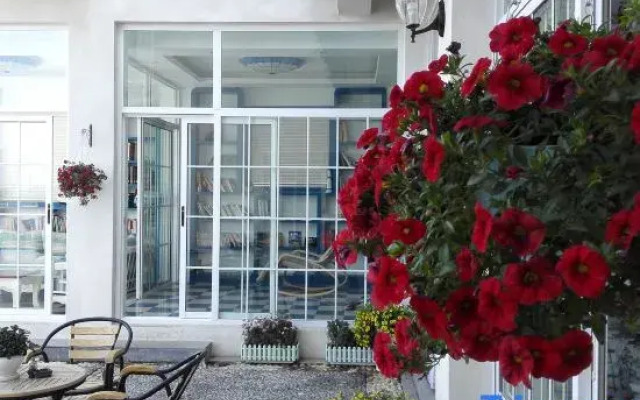 Ocean Talk Seascape Hotel