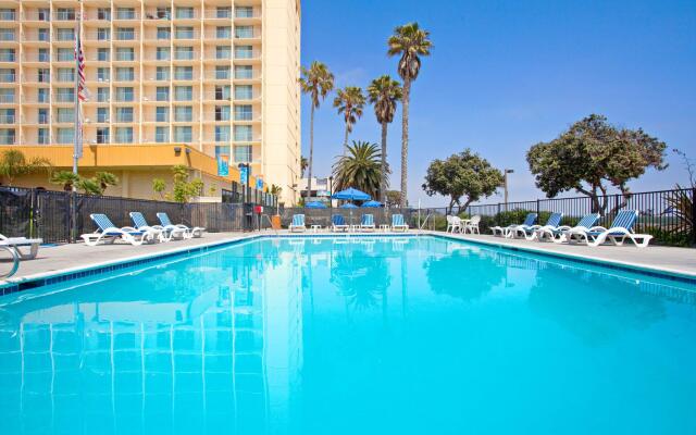 Crowne Plaza Ventura Beach by IHG