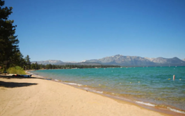 3901 Azure Avenue by RedAwning