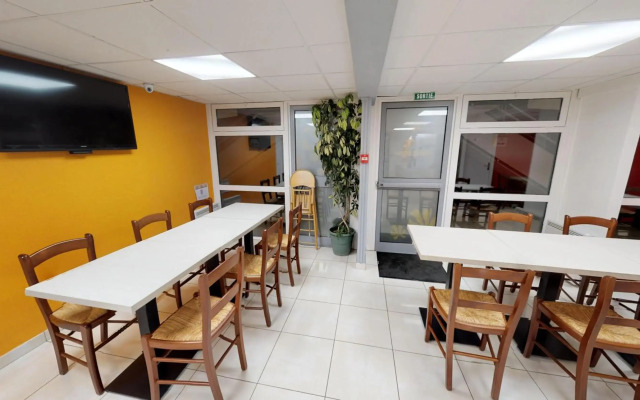 Premiere Classe Cambrai - Proville