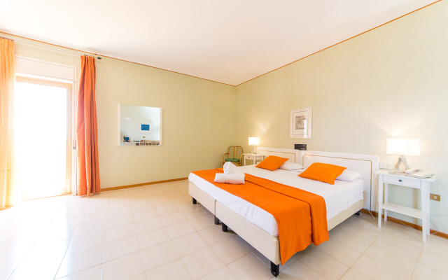 Paradise Beach Resort
