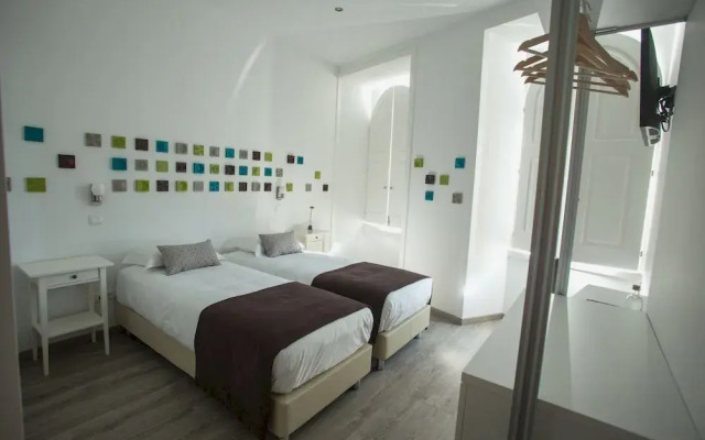 Thomar Story - Guest House