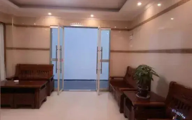 Rongxian Qiaoxiang Hotel