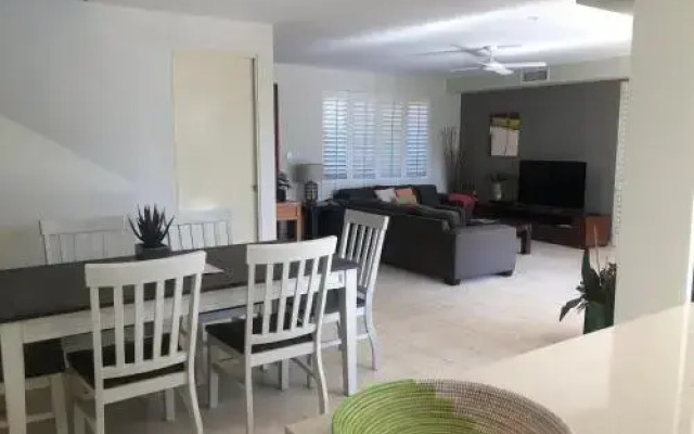 Sonoma Holiday House #8