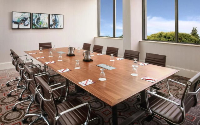 Crowne Plaza Dallas Market Ctr - Love Field by IHG