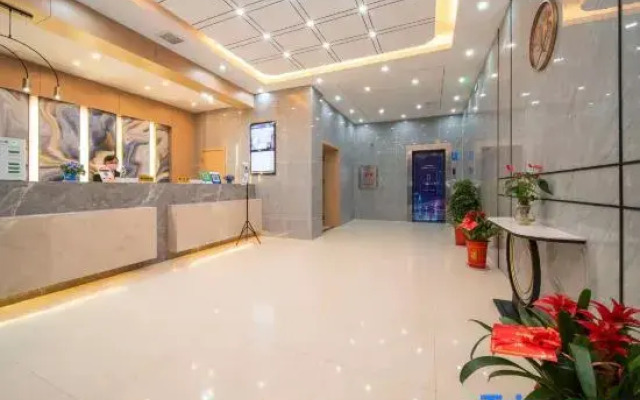 Yiyang Yijian Meisu Hotel