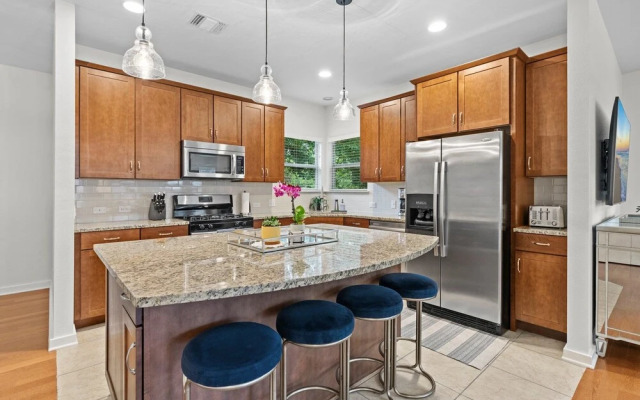 Large South Austin Home with a Pool