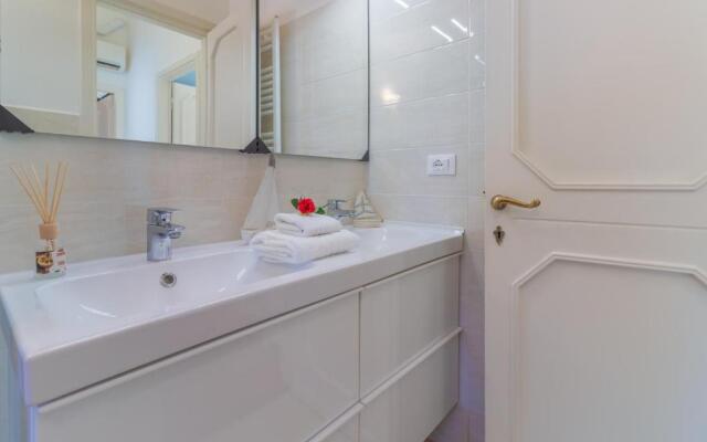 Attic by PortofinoHomes