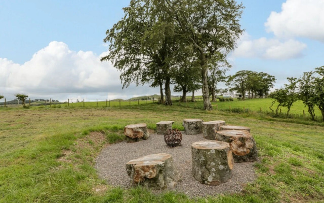 Laird Lodge 2