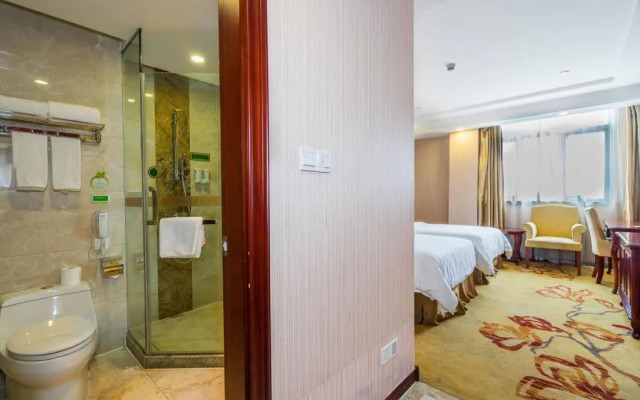 Vienna Classic SH Jinshanwei Railway Station