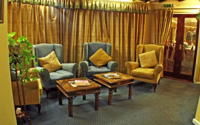 Elva Lodge