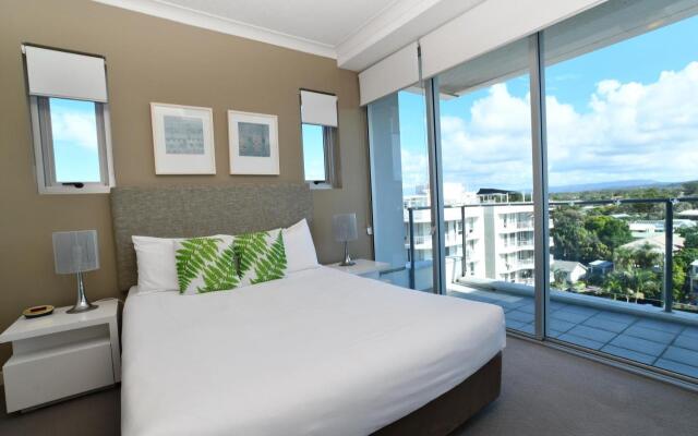 Silvershore Apartments on the Broadwater