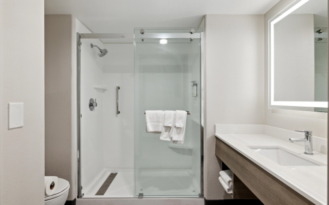 Holiday Inn Express Hotel & Suites Vacaville by IHG