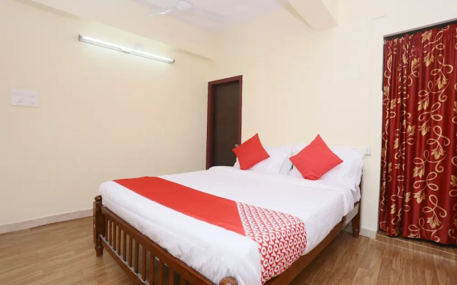 Gamas Centre by OYO Rooms