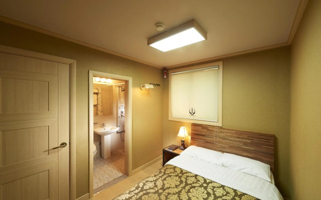 Noble Tourist Hotel Insadong