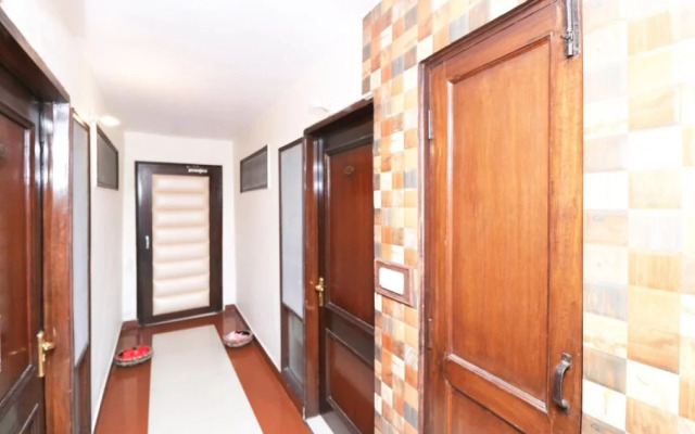 OYO 1045 Hotel Ashirward