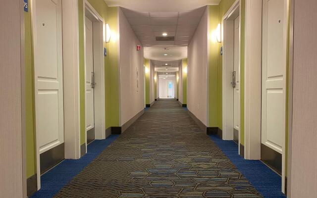 Holiday Inn Express & Suites Beaumont - Oak Valley by IHG