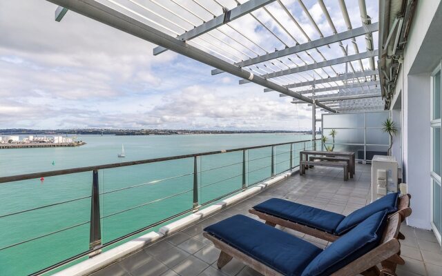 QV Waterfront Apt on Princes Wharf - 941