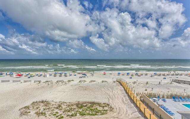 Pearl West by Meyer Vacation Rentals
