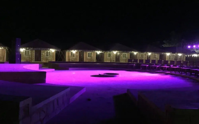 Desert Glamping