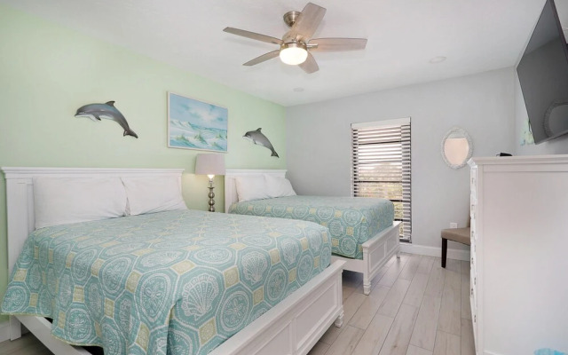 Gulfpointe by Pack and Relax