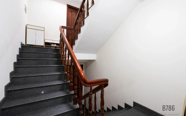 B786 Apartment