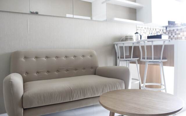 Zestful 2BR Apartment at Parahyangan Residence