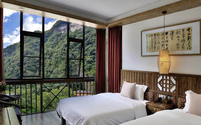Floral Hotel·Yicheng Yijia Hotel(Dongda store of Zhangjiajie National Forest Park)