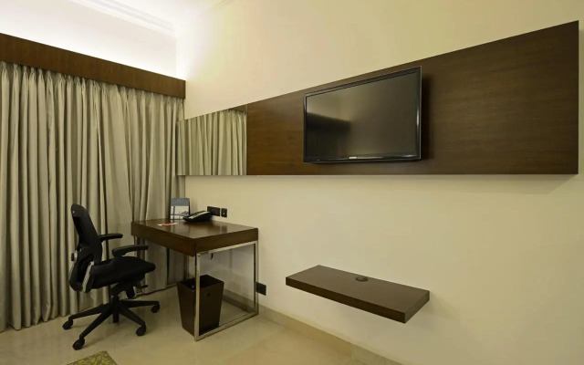 The Gateway Hotel Lakeside Hubli