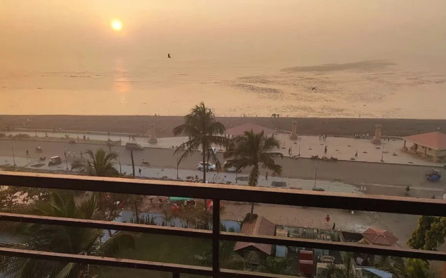 Purple Beds by VITS Daman