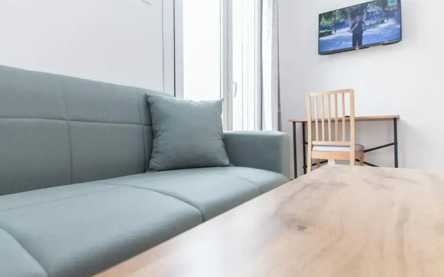 Modern Comfort 1Bd Apt with Balcony