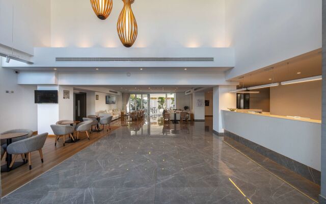 Protaras Plaza Hotel