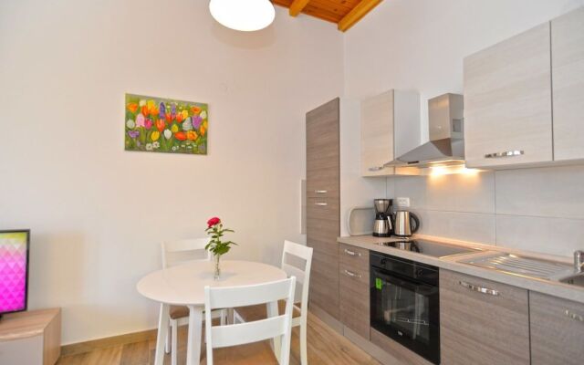 Apartment 1674