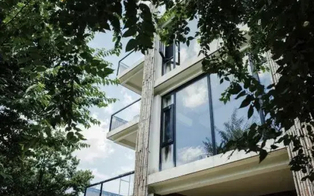 Zhiyou Yijian Guesthouse
