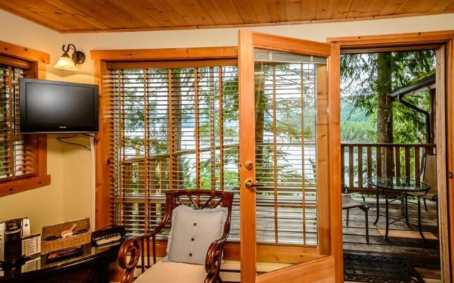 West Coast Wilderness Lodge