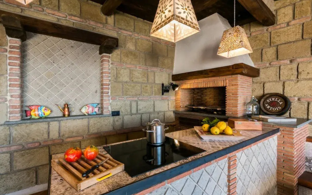Luxury Villa with breathtaking Seaview, pool, BBQ