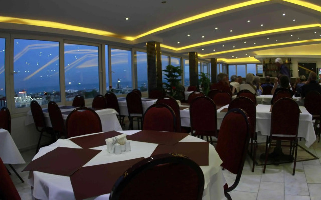 Kuran Hotel International
