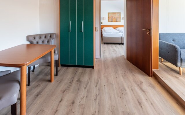 Forest Apartments & Rooms