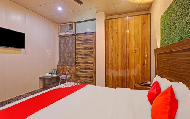 OYO Flagship 80572 Dream Comes True Hotel Banquet