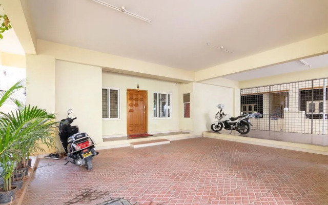 Sri Sai Suites By OYO Rooms