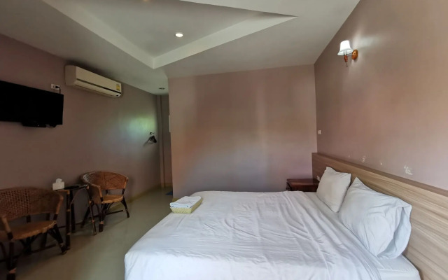 Smile Resort Sriracha